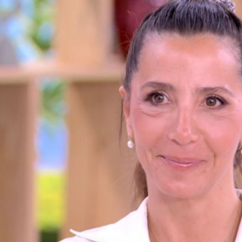 Η Αίθρα Λυκουρέζου μίλησε για την σεξουαλική παρενόχληση που βίωσε παιδί : Έμπαινε στο δωμάτιό μου τριβόταν κι έκανε διάφορα