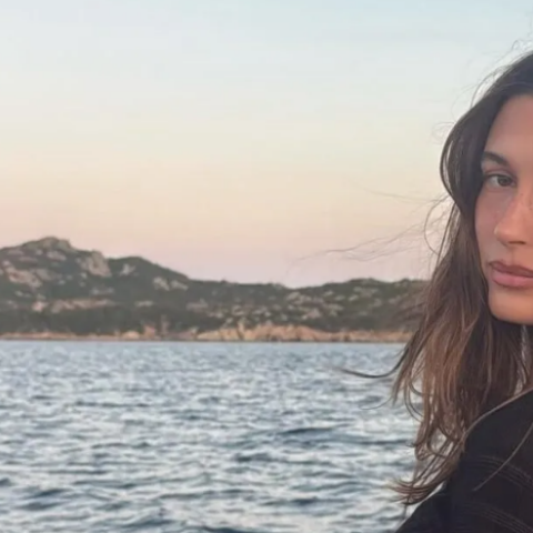 Χέιλι Μπίμπερ: Μοιράζεται σε ένα νέο Insta story τη συνέπεια του στρες στο σώμα της