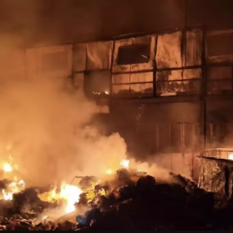 Φωτιά στη Μυτιλήνη