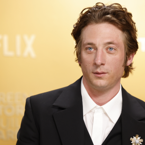 Ο Τζέρεμι Άλεν Γουάιτ βρίσκεται σε συζητήσεις για να ενσαρκώσει τον Μαρκ Ζούκερμπεργκ στο «Social Network 2» 