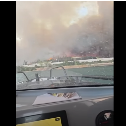 Διασώσεις από θαλάσσης σε Πάτρα και Χίο