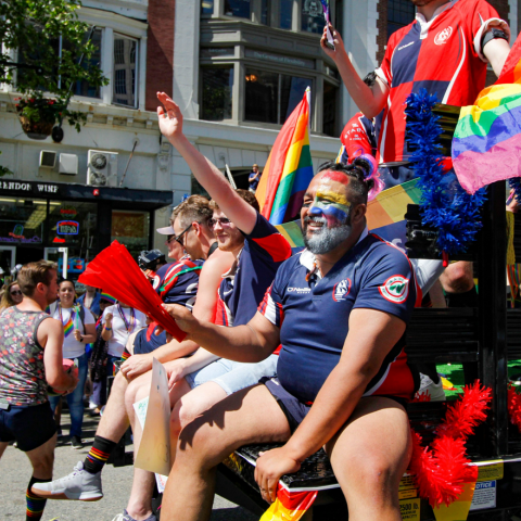 Νομική μάχη στη Βρετανία για τη συμμετοχή δημοσίων υπαλλήλων σε εκδηλώσεις Pride 