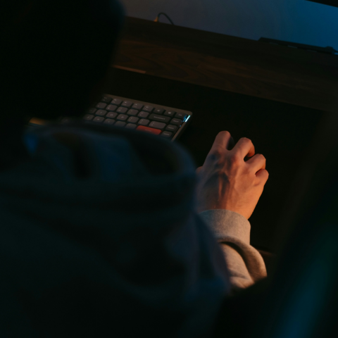 Κρήτη: Προσποιήθηκε τον λογιστή της εταιρίας της και της έκλεψε 21.000 ευρώ