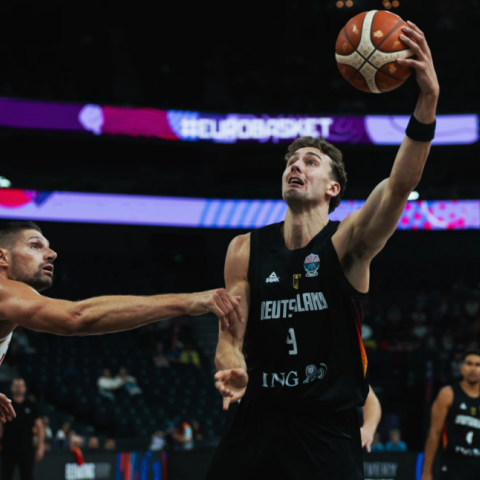 Δαγκώνουν τα «πάντσερ» - Η Γερμανία διέλυσε το Μαυροβούνιο (106-76) στην πρεμιέρα του Eurobasket 2025