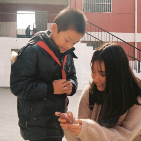 Η Νότια Κορέα απαγόρευσε τα κινητά στις σχολικές αίθουσες