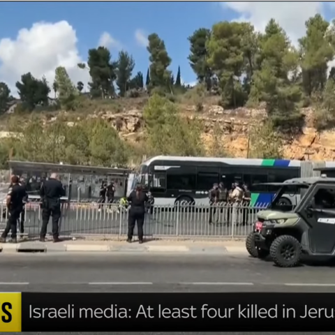 Εικόνα από το σημείο της ένοπλης επίθεσης στην Ιερουσαλήμ