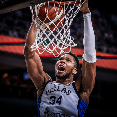 Ο Γιάννης Αντετοκούνμπο