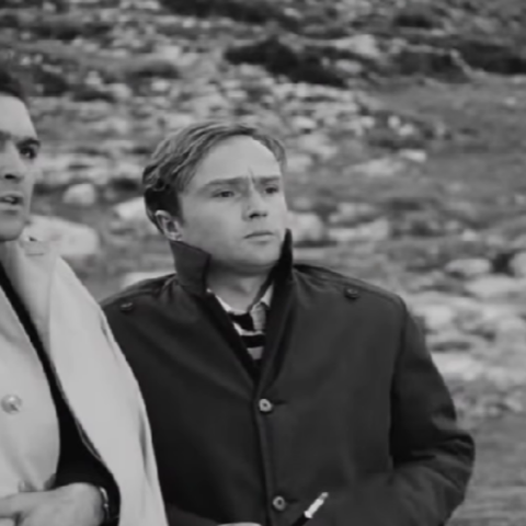 Το αφιέρωμα της Φίνος Φιλμ στον Ντίνο Καρύδη - «Σαν την οικογένεια δεν έχει»