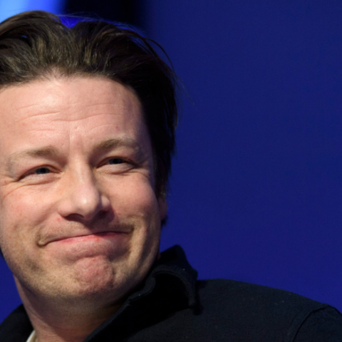 Ο Τζέιμι Όλιβερ σε μία εξομολόγηση για το «λουκέτο» στα εστιατόριά του - Ήμουν αφελής αλλά τώρα νιώθω σοφότερος