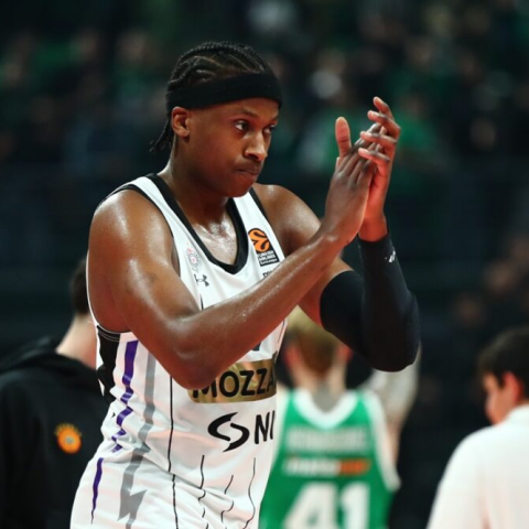 Ολυμπιακός: Εξετάζει την περίπτωση του Φρανκ Νιλικίνα