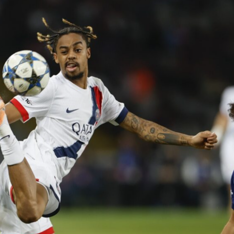 Champions League: Υποκλίθηκε στην Παρί η Μπαρτσελόνα – Νίκες για Νάπολι, Ντόρτμουντ