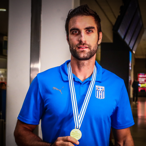 Ο Στέφανος Ντούσκος