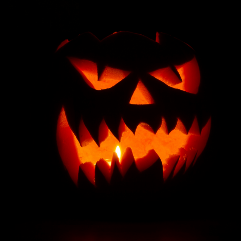 Γιατί σκαλίζουμε «τρομακτικές» κολοκύθες στο Halloween; - Ο θρύλοςτου Jack O' Lantern