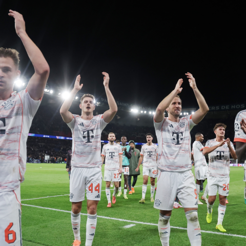 Champions League: Δεν χάνει ούτε με 10 η Μπάγερν – Στη Λίβερπουλ η «τιτανομαχία» με τη Ρεάλ - Όλα τα αποτελέσματα της βραδιάς