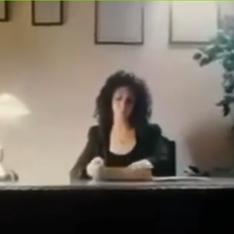 Υποψήφιος στις δικηγορικές εκλογές έκανε σποτ με γυναίκα να κάνει χρήση κοκαΐνης