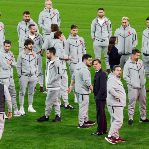 Τουρκία: Η εθνική ομάδα κατήγγειλε κλοπές από τα αποδυτήρια στην Ισπανία – Οι απώλειες ξεπερνούν τα 300.000 ευρώ