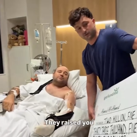 Ο «ήρωας» του Σίδνεϊ νοσηλεύεται 