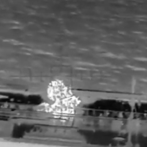 Ο πόλεμος της Ουκρανίας έφτασε στη Μεσόγειο: Χτύπημα σε τάνκερ του ρωσικού «σκιώδους στόλου» για πρώτη φορά στη γειτονιά μας