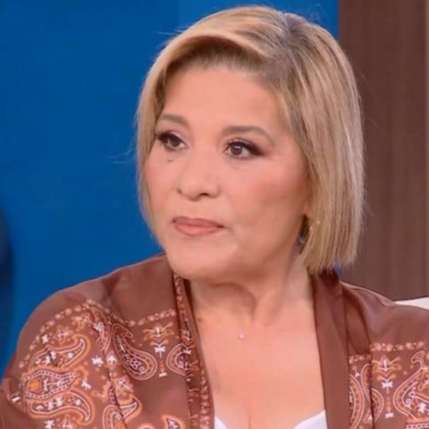 Γιώτα Νέγκα: Έπαθα μόλυνση, μου απαγόρευσαν να τραγουδάω για τρεις μήνες