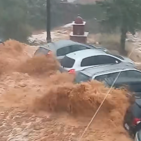 Η Μάνη μετρά τις πληγές της μετά το πρωτοφανές μπουρίνι - Δείτε βίντεο