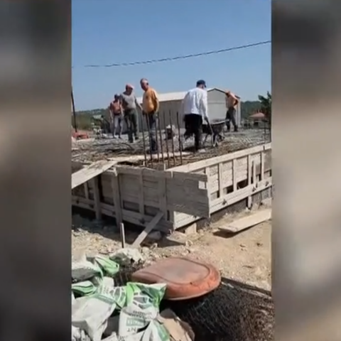 Σουφλί: Οι ντόπιοι χτίζουν σπίτι - δώρο σε νέα οικογένεια για να μείνει στο χωριό