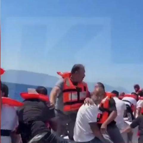 Ναυάγιο στην Κερύνεια: Κραυγή αγωνίας από τους συγγενείς των αγνοουμένων - Οι πρώτες εκτιμήσεις για την τραγωδία