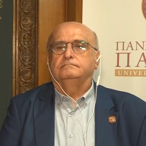 Πρύτανης Πανεπιστημίου Πατρών: Πρόλαβα να κλειδώσω την πόρτα του γραφείου - Ήρθαν 40 άτομα