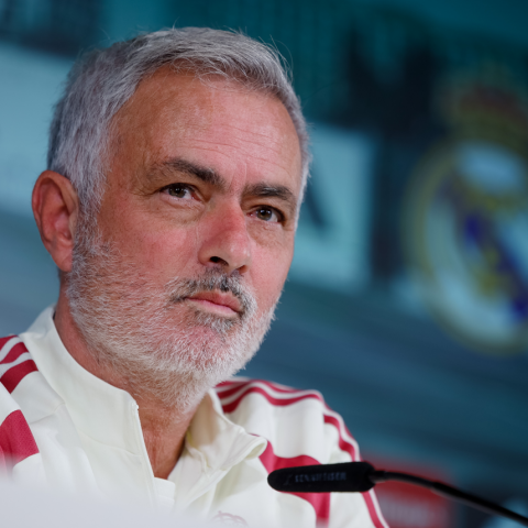 Ρεάλ Μαδρίτης: «Τρίζει» η καρέκλα του Μουρίνιο - Ο Πέρεθ σκέφτεται να τον απολύσει - Τι αναφέρουν ρεπορτάζ αθλητικών Μέσων