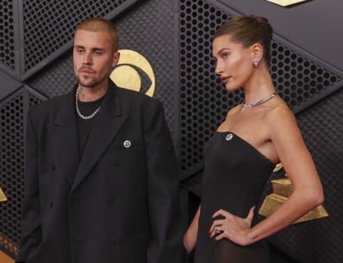 Grammy 2026: Bad Bunny, Lady Gaga, Μπίλι Άιλις και Τζάστιν Μπίμπερ έστειλαν μηνύματα κατά της ICE