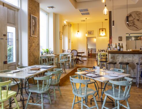 Retro Gastro Funky Taverna