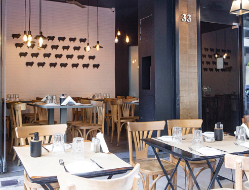 Tο Μαύρο Πρόβατο του Press Café