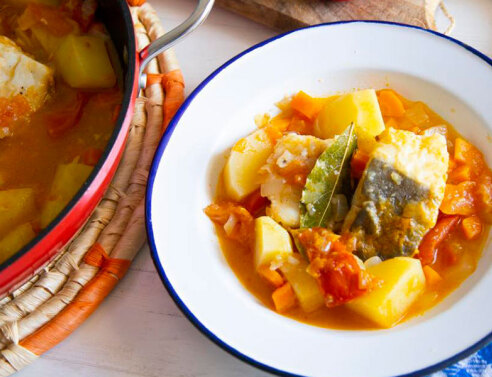 Μπακαλιάρος πλακί στον φούρνο