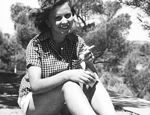 Η κ. Αρβελέρ αγαπά τους αχινούς