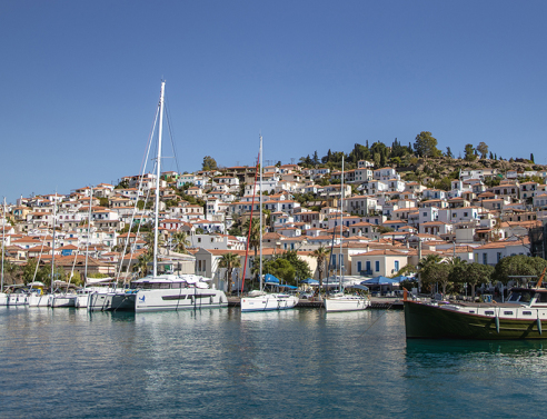 Πόρος: Οδηγός για αξιοθέατα, παραλίες και φαγητό