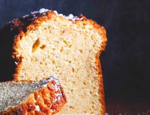 ΚΕΙΚ ΜΕ ΦΡΕΣΚΟ ΤΥΡΙ ΚΡΕΜΑ