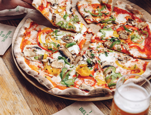 School Pizza Bar ¼