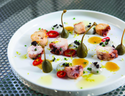 Kiki de Grèce: Το αγαπημένο wine bistro στην Ηπίτου γίνεται 10!