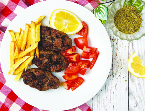 Κισσός: Γεύσεις Ελλάδας στη δροσερή αυλή στο Χαλάνδρι