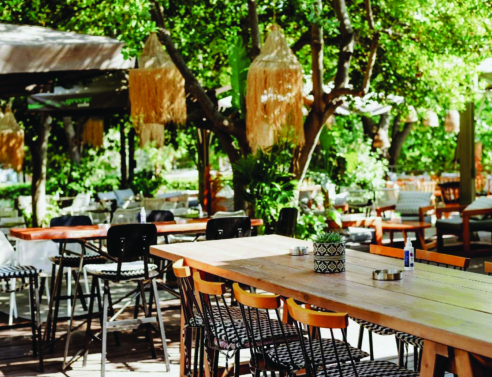 Chalet Politeia: Η all day όαση δροσιάς στα βόρεια προάστια