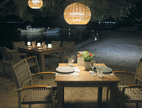 Όστρια: Η απόλυτη εμπειρία γεύσης και φιλοξενίας στην Αίγινα