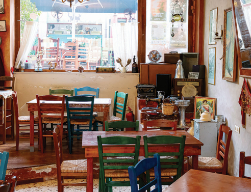 Το Γιαβρί: Το στέκι στα Κάτω Πετράλωνα