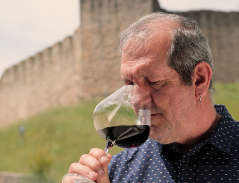 Winery Monsieur Nicolas: Το επισκέψιμο οινοποιείο με την ξεχωριστή ιστορία και τις μοναδικές ετικέτες κρασιού