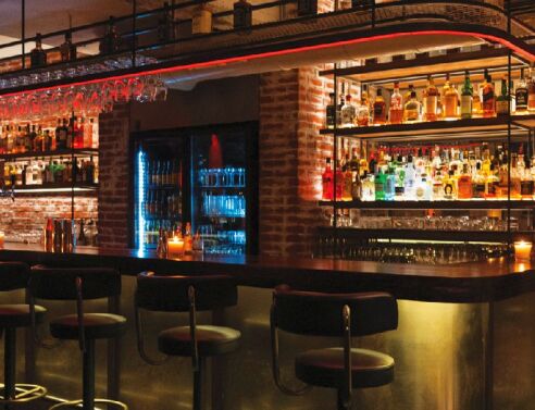 Εννέα Βήτα Social Drinkery