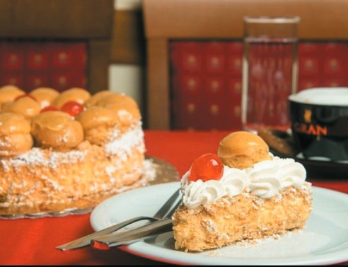 Désiré: Η αθηναϊκή αστική ζαχαροπλαστική στα καλύτερά της