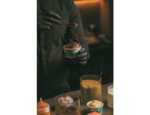 Choureal: Το κορυφαίο προφιτερόλ κάνει «απόβαση» και στη Γλυφάδα