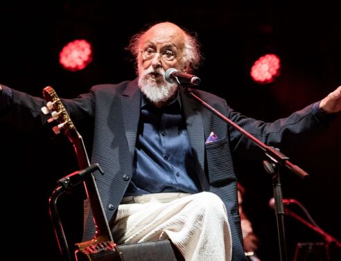 Rockwave Festival 2025: Ανταπόκριση-φωτορεπορτάζ από την ιστορική εμφάνιση του Διονύση Σαββόπουλου στη Μαλακάσα