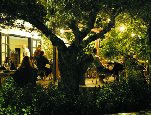 Alibertos Food & Wine: Το χανιώτικο wine place που κάνει τη διαφορά