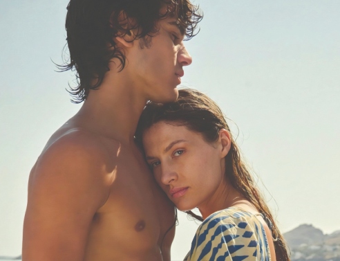 Kashish: Η χειροποίητη μόδα της Ύδρας αποκτά νέα στέγη στην Αθήνα