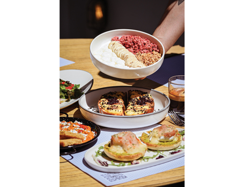 Morenita All Day Bar