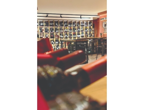 Halfglass Winehouse: Εξειδίκευση, αυθεντικότητα και προσωπική φροντίδα στο ποτήρι σας